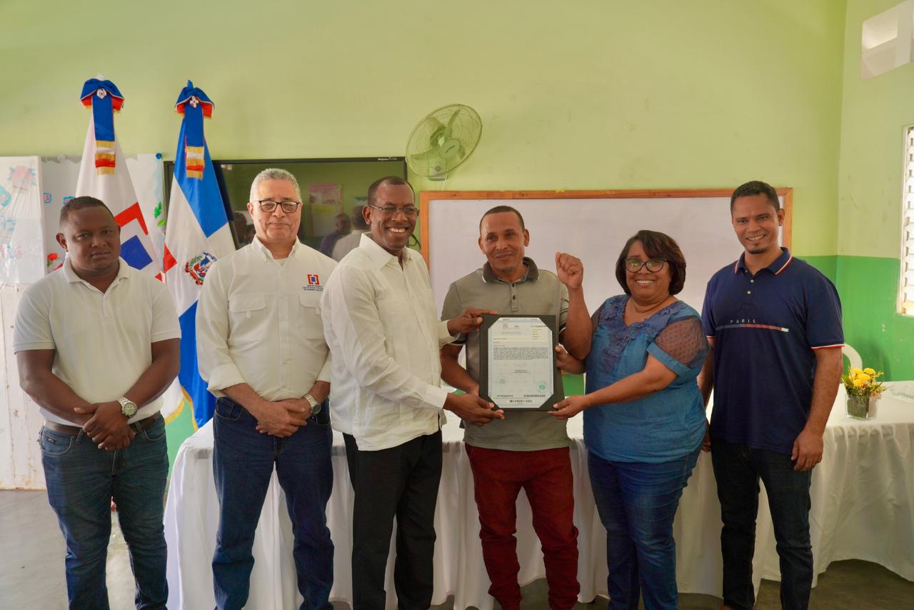 UTECT impacta provincias del Sur Profundo con entrega de 359 títulos de propiedad remanentes