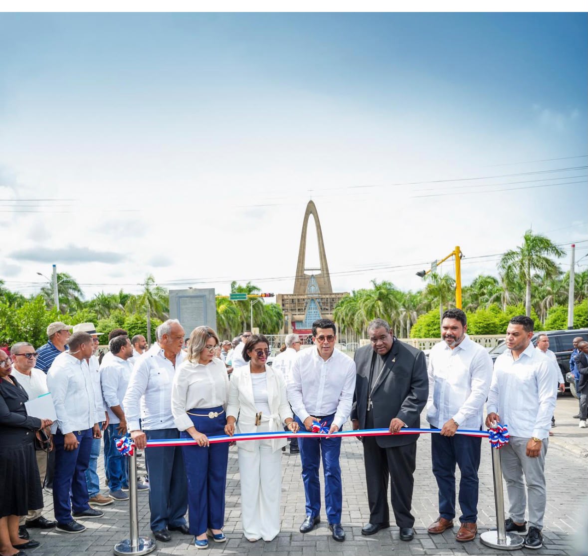 David Collado entrega obras por más de 25 millones en el entorno de la Basílica de Higüey  